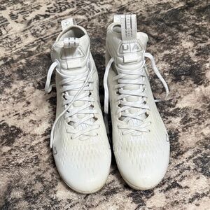 Under Armour Men's Cream Athletic High-Tops cleats